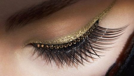 Rhinestones on eyelashes: selection, fixing technique, examples