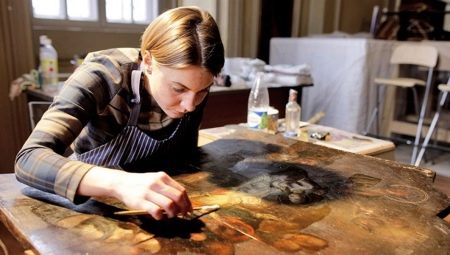 All about the profession restorer