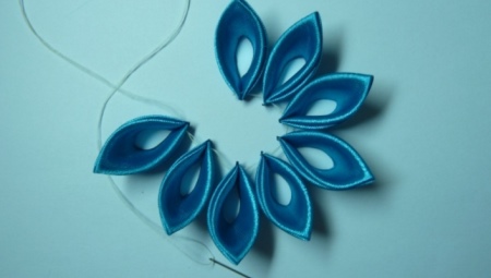 All about making petals using the kanzashi technique