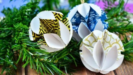Making New Year's toys out of paper