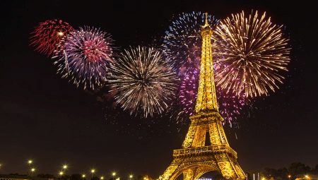 How is New Years celebrated in France?