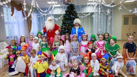 Preparing and conducting a New Year's party in kindergarten
