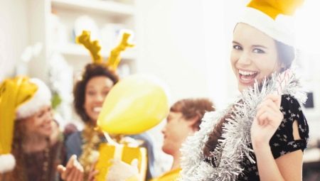 Create a script for the old New Year