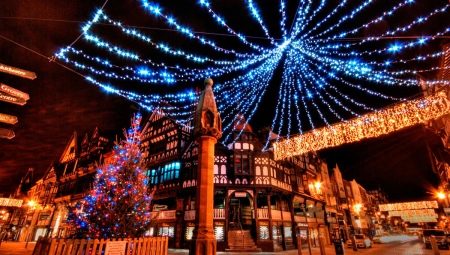 All about New Year and Christmas in England