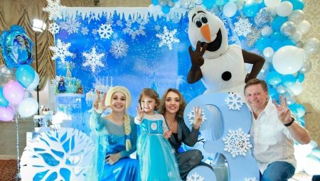 Birthday in the style of Frozen