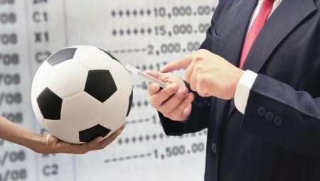 Who is a capper and what does he do?