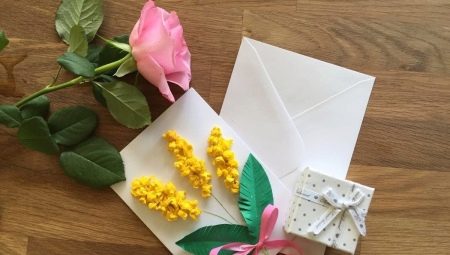 Making light crafts for March 8