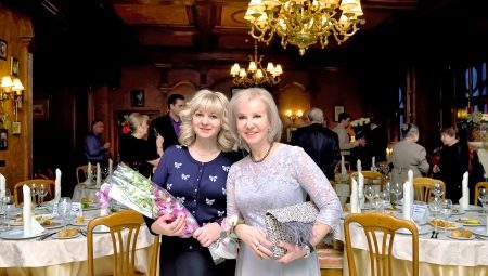 How to celebrate a mother's 60th birthday?