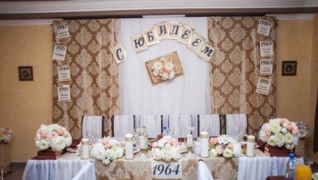 How to decorate the hall with your own hands for the 50th anniversary?