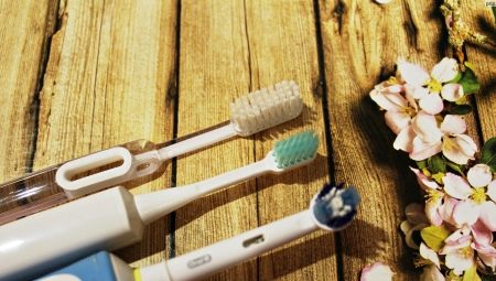 Description des brosses à dents soniques et les secrets de leur choix