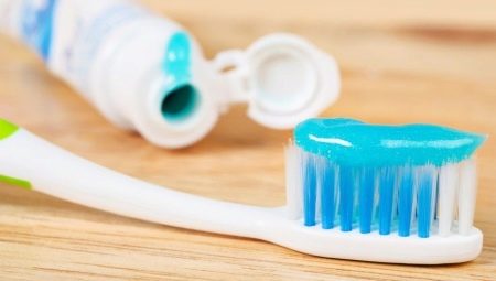 Features of fluoride toothpastes