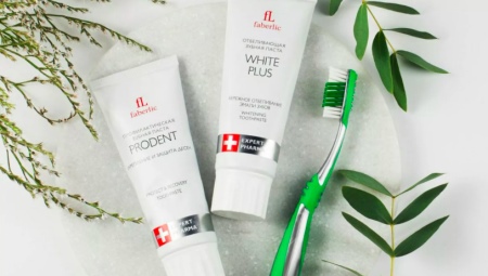 Faberlic toothpastes