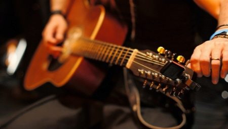 Accorder une guitare 12 cordes