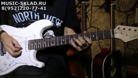 Examen des guitares blanches