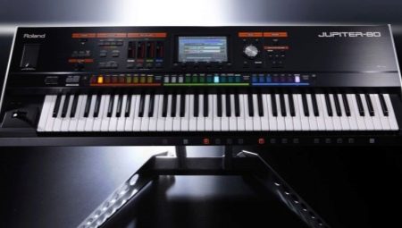 Roland Synthesizer Review