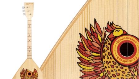 Features of the prima balalaika
