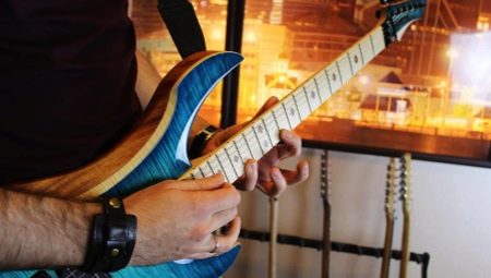 Why is the guitar not building and how to solve the problem?