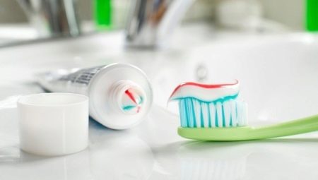 RDA toothpastes
