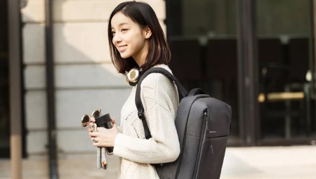How to choose a women's laptop backpack?