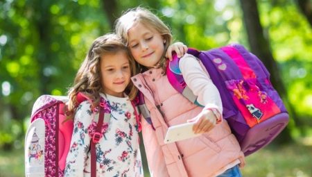 Features of Belmil satchels and backpacks