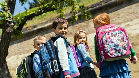 Choosing a school backpack for children 10 years old