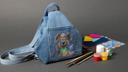 How can you decorate your backpack?