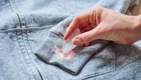 How to remove slime from clothes?