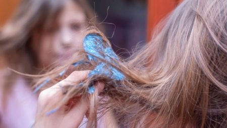 How to remove slime from hair?