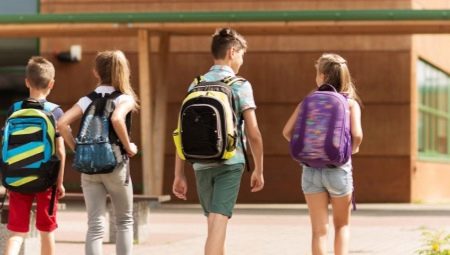 Fashionable backpacks to school