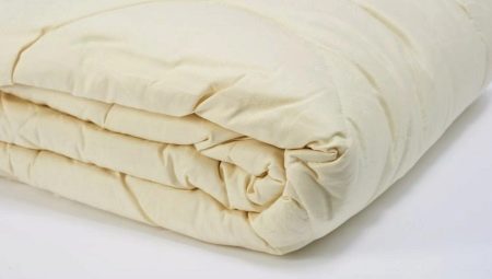 Natural wool blankets