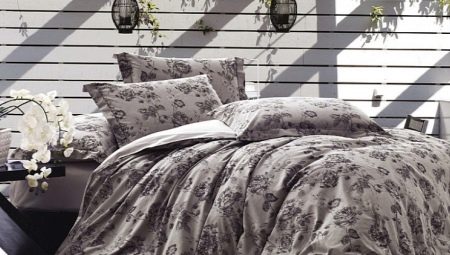 Features of bed linen Arya