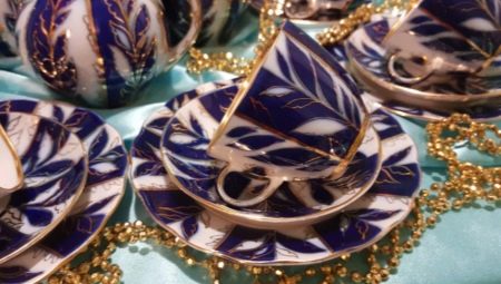 Services from the Imperial Porcelain Factory (LFZ)