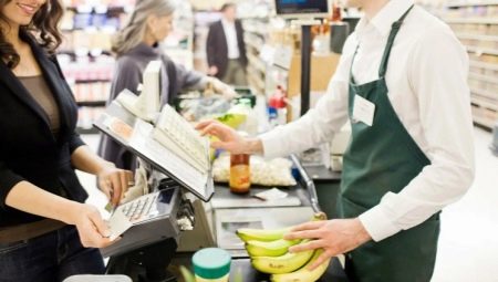 What does a cashier-seller do and where to study for a profession?