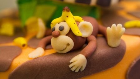 How to mold a monkey from plasticine?