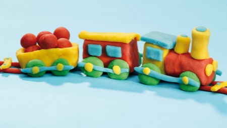 How to mold a train from plasticine?