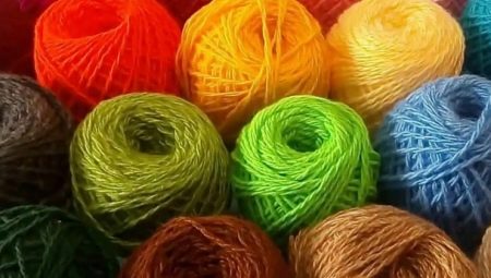 What does Karachai yarn look like and what can be knitted from it?