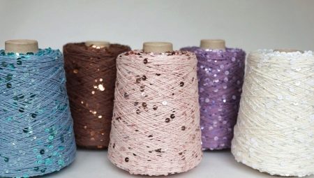 What kind of yarn with sequins is and what can be knitted from it?
