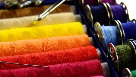What thread to sew knitwear?