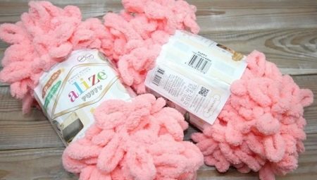 What can be knitted from Alize Puffy yarn?