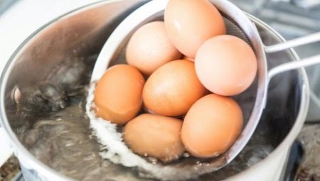 How to boil eggs so they don't crack?