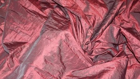What does the header look like and what is sewn from the fabric?