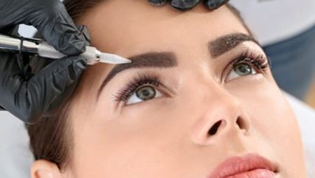 Qu'est-ce qui est mieux : le microblading des sourcils ou le poudrage ?