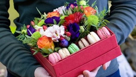 Making a bouquet in a box with your own hands