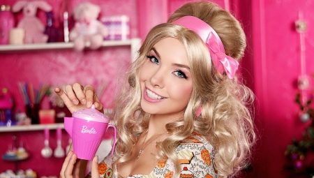 Makeup in the style of a Barbie doll