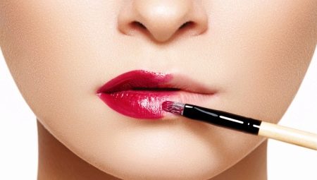 Comment agrandir les lèvres avec du maquillage ?