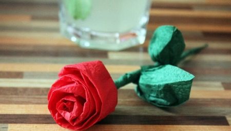 How to make a rose from a napkin?