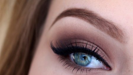 Smoky Ice Brown Makeup