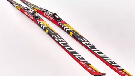 Peltonen skis