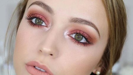 Makeup for green eyes