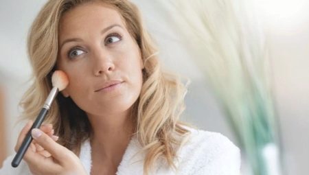 Makeup for women after 35 years